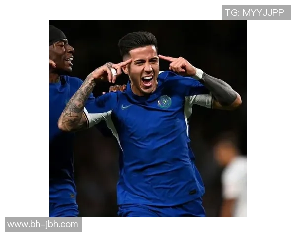 阿根廷足球女星头像展现力量与优雅,塑造女性运动员新形象 阿根廷足球女星头像展现力量与优雅,塑造女性运动员新形象